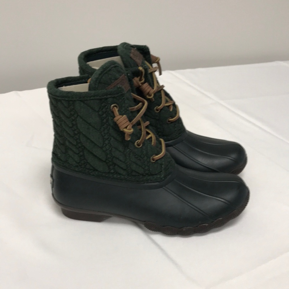 Sperry Womens Saltwater Quilted Wool Fashion Boot size 5 US